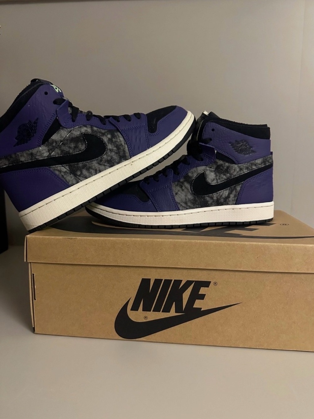 Size 10 - Air Jordan 1 Zoom Comfort Bayou Boys